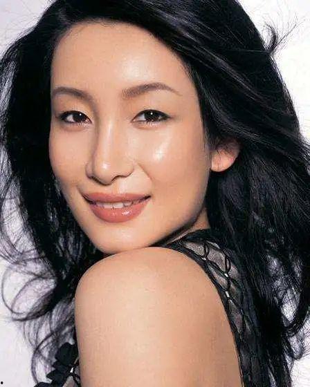 小眼明星女,闪耀舞台的璀璨新星