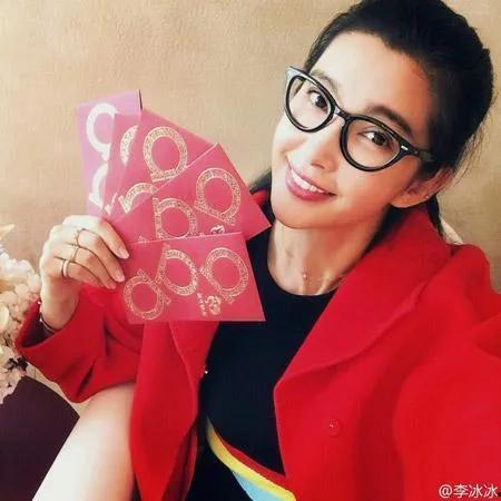 过年明星红包,过大年，红包里的星光熠熠