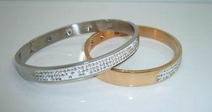 网红五金手镯品牌,网红五金手镯品牌引领时尚新风尚